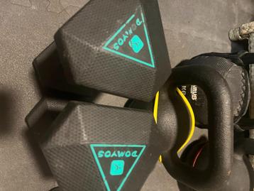 Set Dumbells en Kettlebells beschikbaar voor biedingen