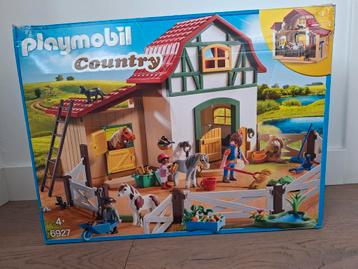 Playmobil country paardenstal met doos nr 6927 beschikbaar voor biedingen