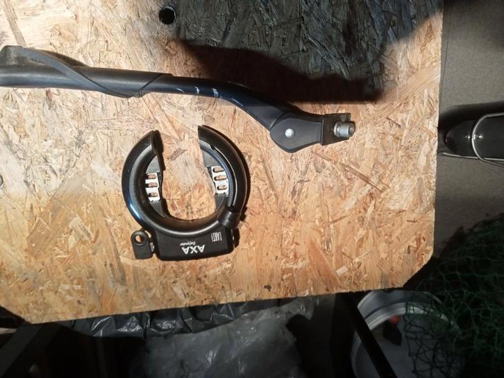 Te koop: verschillende fietsonderdelen, Fietsen en Brommers, Fietsonderdelen, Stuur, Ophalen