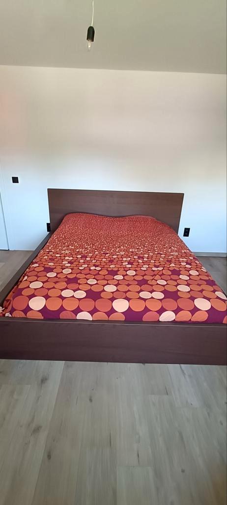 Tweepersoonsbed Ikea met schuiven, Huis en Inrichting, Slaapkamer | Bedden, Zo goed als nieuw, Tweepersoons, 180 cm, 220 cm, Bruin