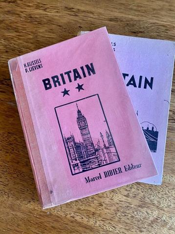 Oud-Engelse boeken + 1 Nederlands woordenboek  beschikbaar voor biedingen