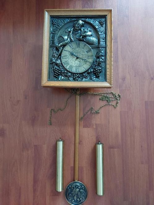 Horloge murale ancienne – Mécanique à poids et pendule, Antiek en Kunst, Antiek | Klokken, Ophalen