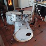 Pearl export drumstel met hardware en drum kruk in zgst, Muziek en Instrumenten, Zo goed als nieuw, Ophalen