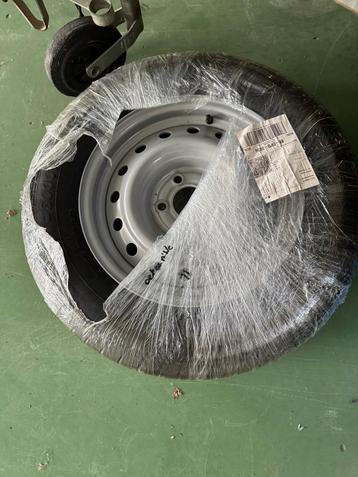 Reservewiel voor caravan 15inch beschikbaar voor biedingen
