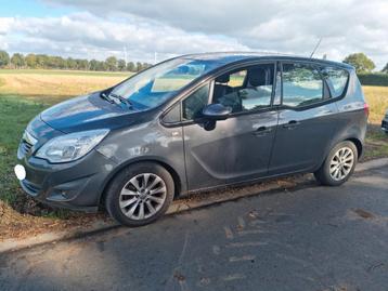 Te koop: OPEL MERIVA*BENZINE*94000KM beschikbaar voor biedingen