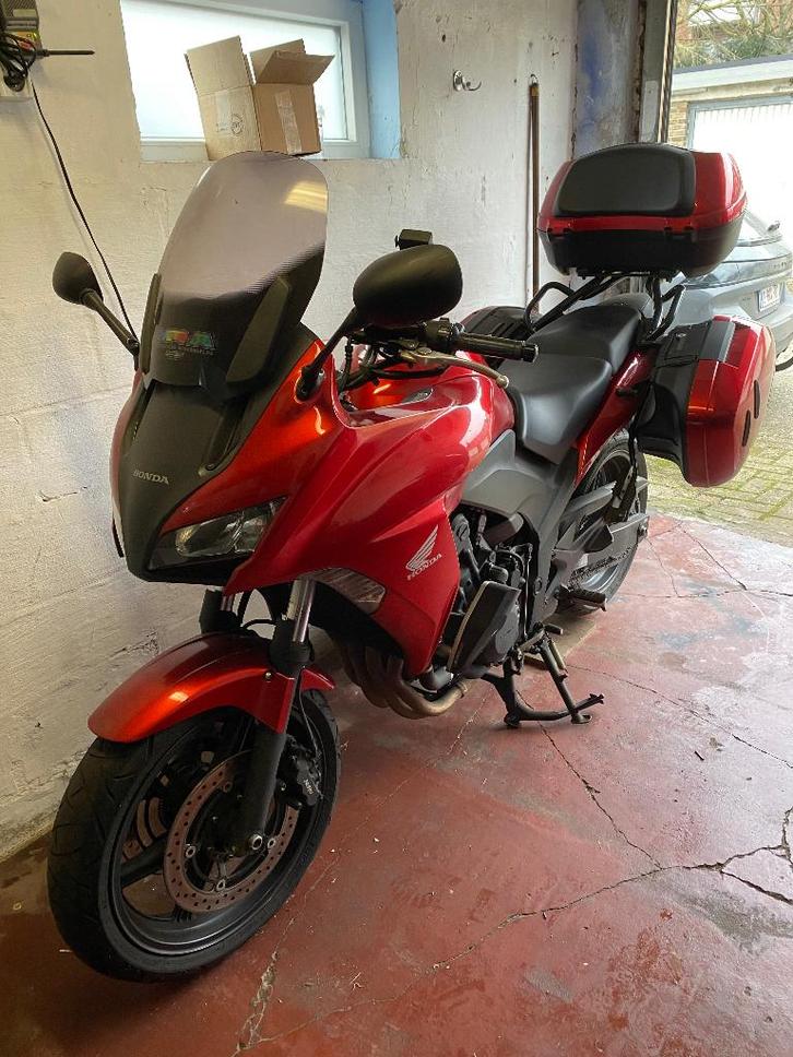 Honda CB1000F, Motos, Motos | Honda, Particulier, Tourisme, plus de 35 kW, 4 cylindres, Permis Moto A, ABS, Poignées chauffantes