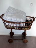 Autentiek babybed, Kinderen en Baby's, Babywiegjes en Ledikanten, Ophalen, Zo goed als nieuw