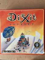 Dixit Odyssey + houten insert + 2 uitbreidingen, Hobby en Vrije tijd, Ophalen of Verzenden, Zo goed als nieuw