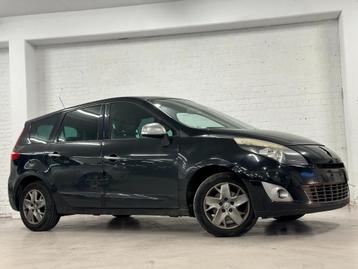 Renault Megane Scenic 1.5 Dci Euro 5 2011 7zit Zo meenemen!, Auto's, https://public.car-pass.be/vhr/c81994c4-7c14-476c-b957-1f3d68366774