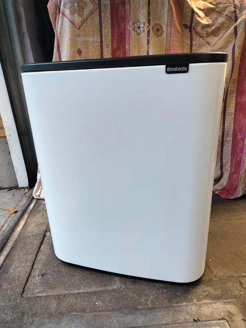 Nieuwe Brabantia High Touch White, Huis en Inrichting, Woonaccessoires | Prullenbakken, Nieuw, Metaal, 75 cm of meer, 40 liter of meer