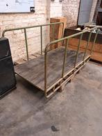 Mooie antieke rolwagen, Ophalen