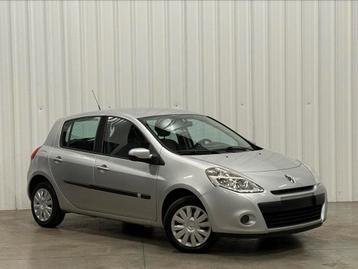 - Renault Clio - 1.2 Benzine - 85.000km - Airco - BJ 2010 beschikbaar voor biedingen