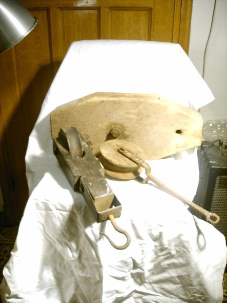 3 antieke katrollen, Antiek en Kunst, Antiek | Gereedschap en Instrumenten, Ophalen of Verzenden