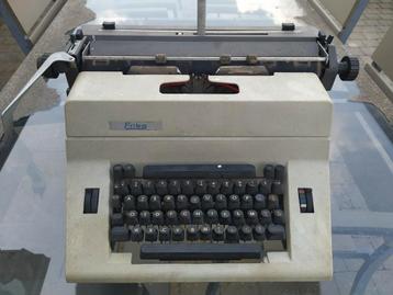 Gendarmerie rijkswacht machine à écrire Erika 