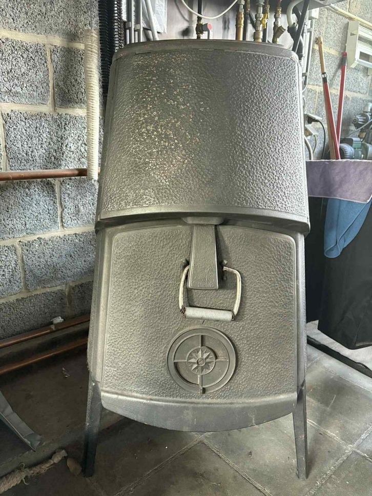 Jotul 4 houtkachel, Huis en Inrichting, Kachels, Gebruikt, Vrijstaand, Houtkachel, Hout, Ophalen