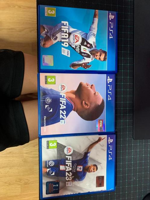 FIFA 19, 22 en 23, Games en Spelcomputers, Games | Sony PlayStation 4, Zo goed als nieuw, Sport, Vanaf 3 jaar, Online, Ophalen