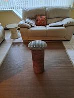 Rotan zuil met rond gefumeerd glas, Huis en Inrichting, Tafels | Bijzettafels, Overige materialen, Rond, Zo goed als nieuw, Ophalen