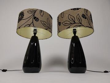 Set van 2 Vintage Tafellampen - Keramiek en Bloemenkap beschikbaar voor biedingen