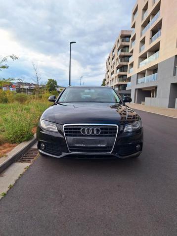 AUDI A4 B8 AVANT 1.8TFSI NOIR, Autos, Achat, Boîte manuelle, A4, Noir