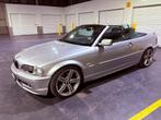 BMW e46 320ci cabrio 2001, 210000km, Autos, BMW, Cuir, Argent ou Gris, Cabriolet, Noir