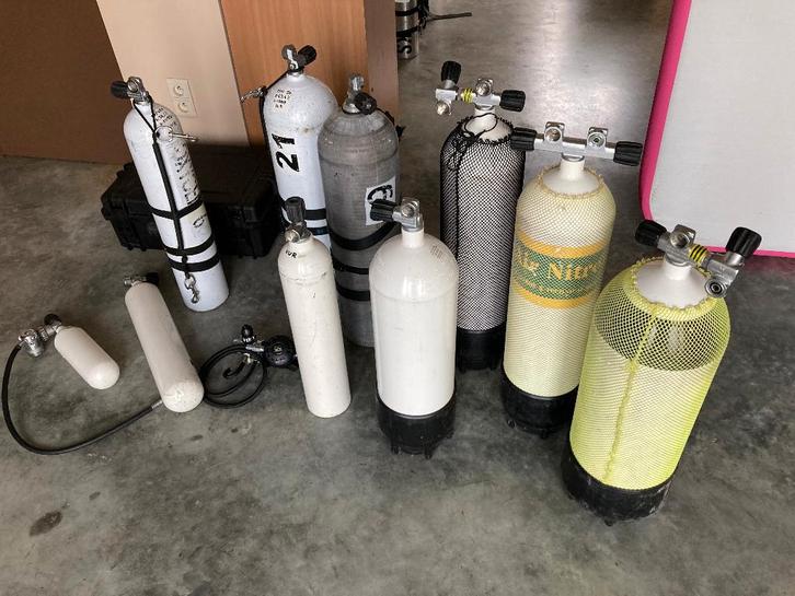 duikflessen van verschillende formaten, Watersport en Boten, Duiken, Gebruikt, Duikfles, Ophalen