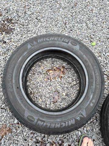4 pneus été neufs Michelin 205/60R16H