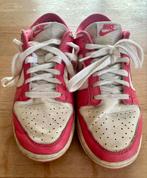 Nike Dunks roze, Ophalen, Zo goed als nieuw, Wit