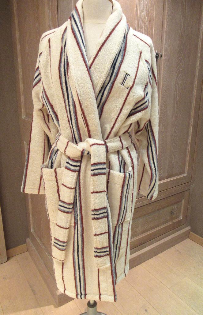 Nieuwe zachte en dikke katoenen badjas, mt S, Kleding | Heren, Overige Herenkleding, Nieuw, Verzenden