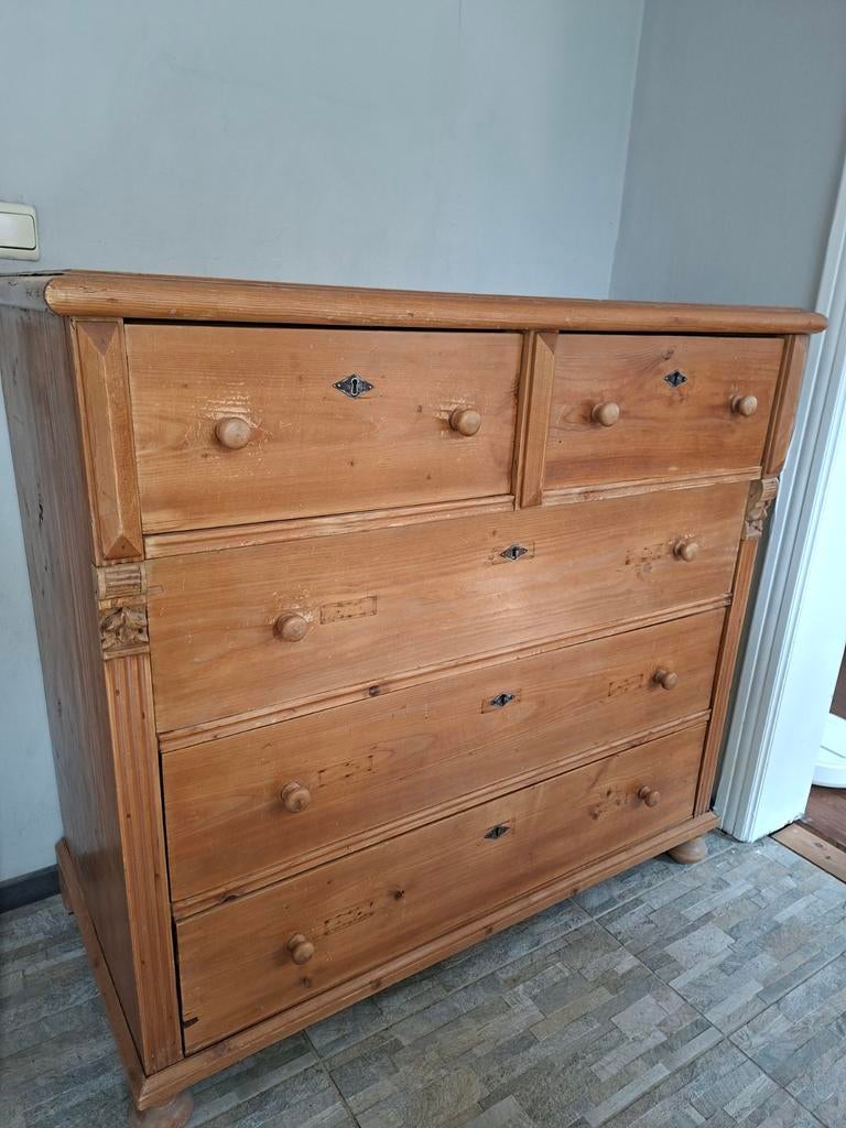 Commode en bois massif, Maison & Meubles, Armoires | Commodes, Enlèvement