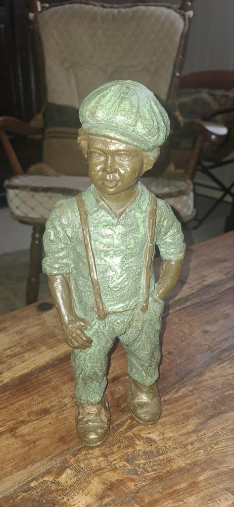 Jongen met pet Geert Kunen, Collections, Statues & Figurines, Comme neuf, Humain, Enlèvement ou Envoi