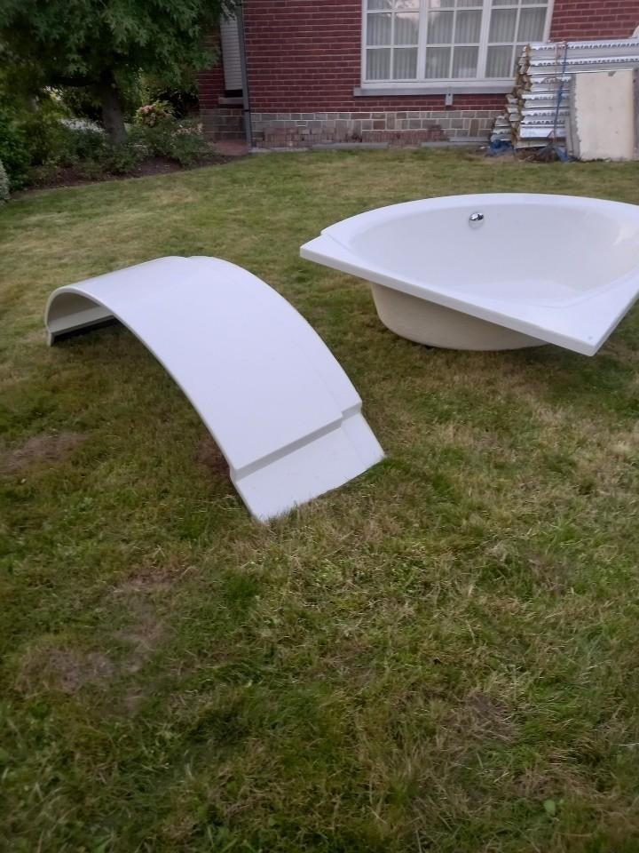 Hoekbad , bad, Ophalen, 100 tot 150 cm, Overige typen, Zo goed als nieuw