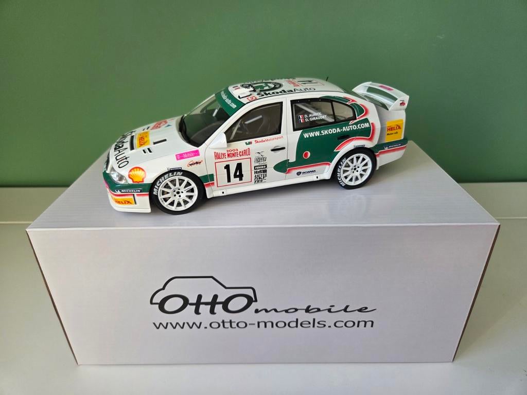 Skoda Octavia WRC Rallye (OT431) 1:18 Otto Mobile te koop!, Hobby en Vrije tijd, Modelauto's | 1:18, Ophalen of Verzenden, Zo goed als nieuw