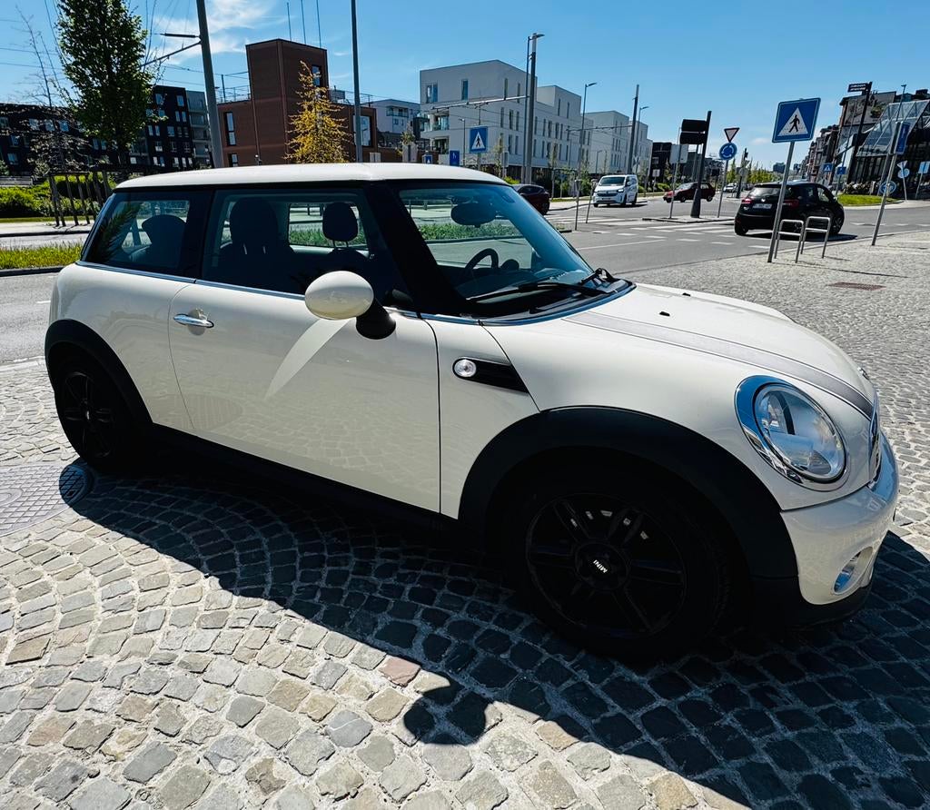 Mini Hatch, Achat, Euro 6, 4 cylindres, 3 portes