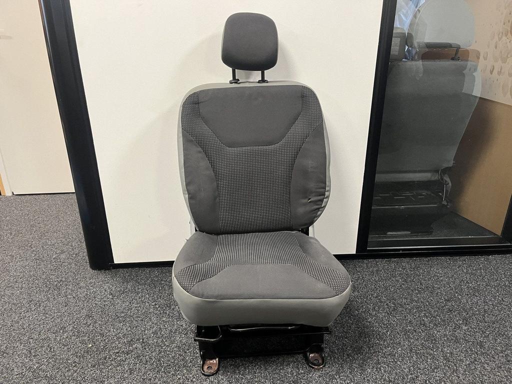 bijrijders stoel Renault Trafic Opel Vivaro Passagiersstoel, Auto-onderdelen, Interieur en Bekleding, Gebruikt, Ophalen