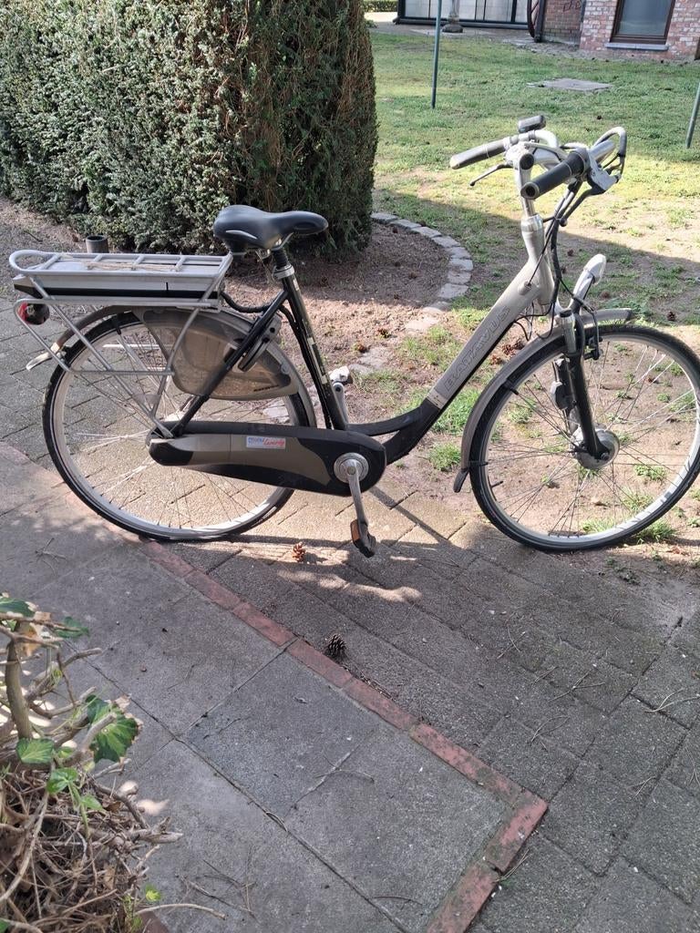 Batavus voor opmaak of onderdelen (2 stuks), Fietsen en Brommers, Ophalen, Batavus