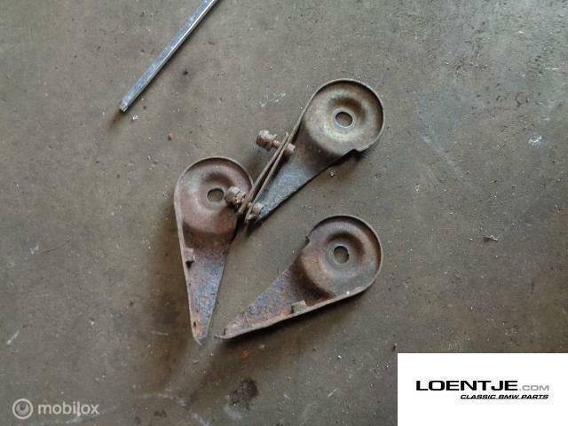 schotel bevestiging achteras bmw e30 325i 323i 320 318i etc, Auto-onderdelen, Ophanging en Onderstel, BMW, Gebruikt, Ophalen of Verzenden