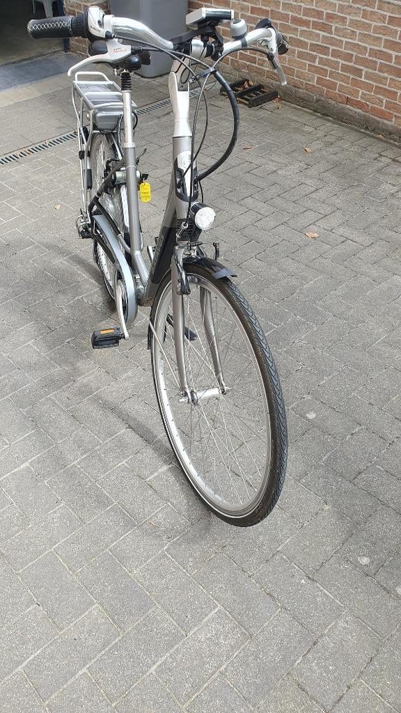 Elektrische dames fiets, Ophalen, Batavus, Zo goed als nieuw, 47 tot 51 cm