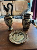 Ensemble de 2 vases et une assiette décorative grecque, Antiquités & Art, Enlèvement