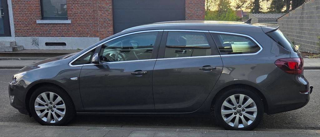 Opel Astra Sport Tourer 1.7 CDTI ECOFLEX EURO 5, Euro 5, Achat, Autres couleurs, Noir