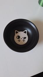 Waterkommetje voor katten, Enlèvement