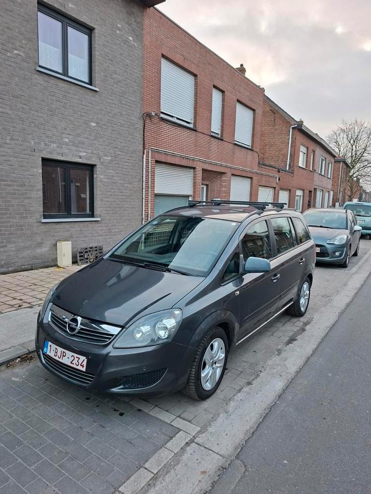 Opel Zafira 7 zit benzine, Auto's, Opel, Particulier, Zafira, ABS, Centrale vergrendeling, Radio, Benzine, Ophalen