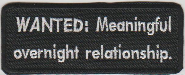 Wanted: Meaningful overnight.. stoffen opstrijk patch emblee, Motoren, Accessoires | Overige, Nieuw, Verzenden