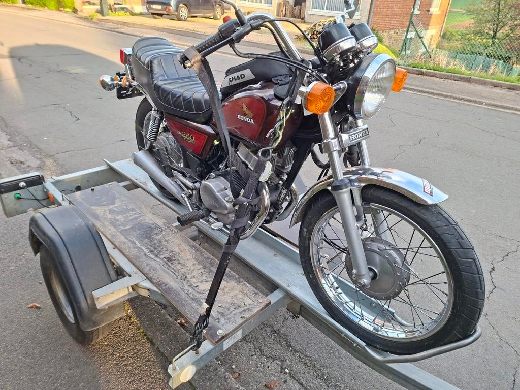 Honda CM 250 1983, Particulier