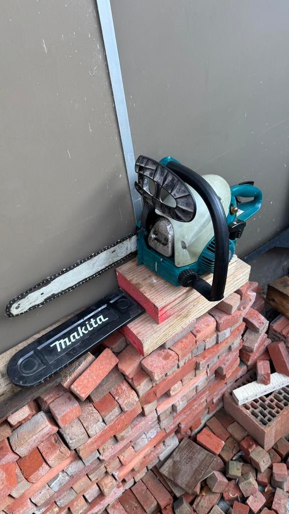 Makita kettingzaag, Ophalen, Gebruikt, Kettingzaag, 30 tot 70 mm