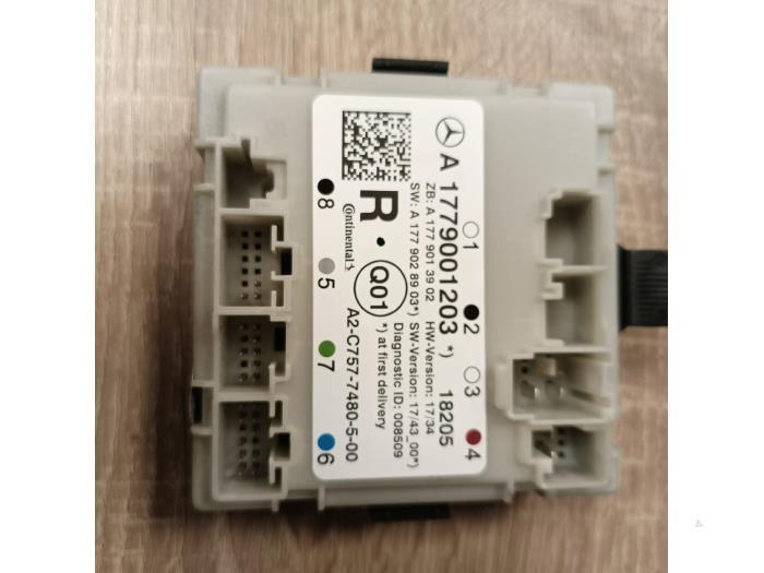 Centrale Deurvergrendelings Module van een Mercedes A-Klasse, Gebruikt, -, Ophalen of Verzenden, -