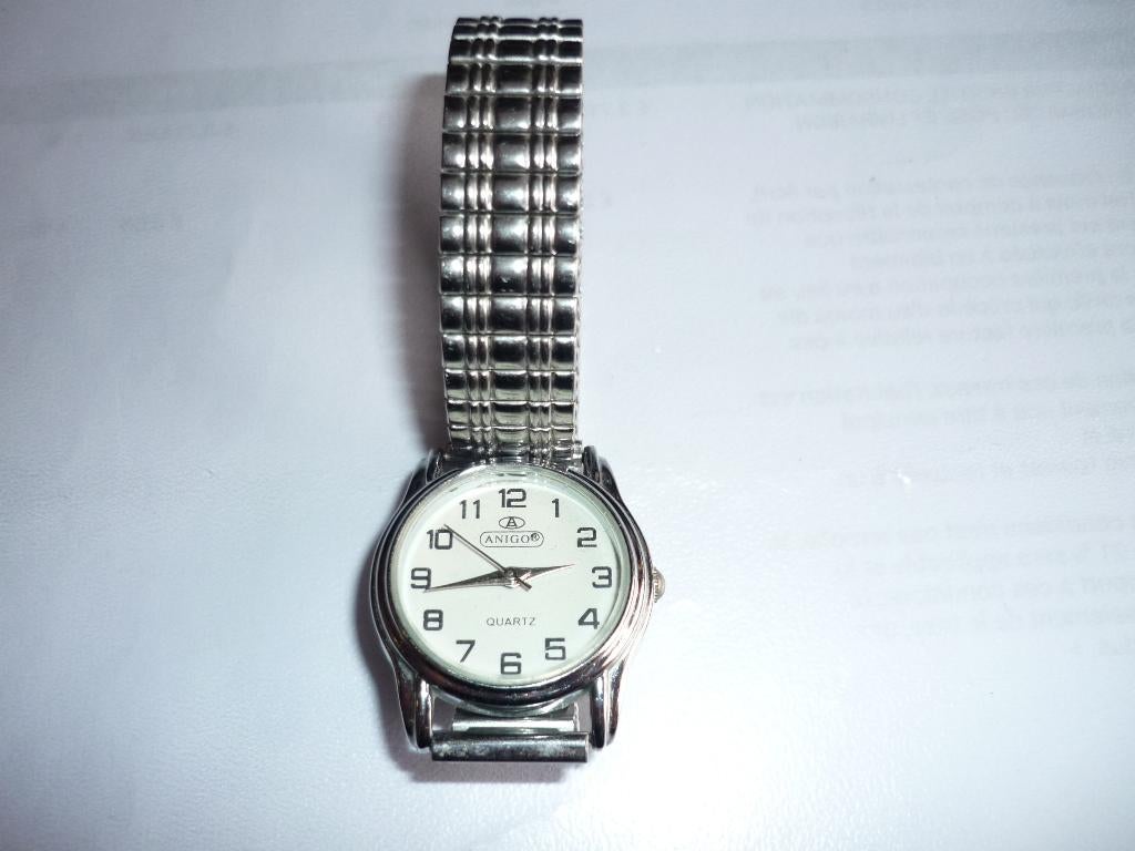 Montre pour femme - vintage, Bijoux, Sacs & Beauté, Montres | Femmes, Montre-bracelet, Autres marques, Enlèvement ou Envoi, Acier