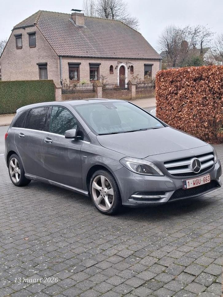 B200 diesel automaat Airco trekhaak, Auto's, Mercedes-Benz, Particulier, B-Klasse, ABS, Achteruitrijcamera, Adaptieve lichten