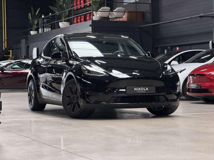 Tesla Model Y LONG RANGE - AWD - ENHANCED AUTOPILOT - TOW HO, Autos, Tesla, Entreprise, Achat, Model Y, 4x4, Adapté aux personnes handicapées