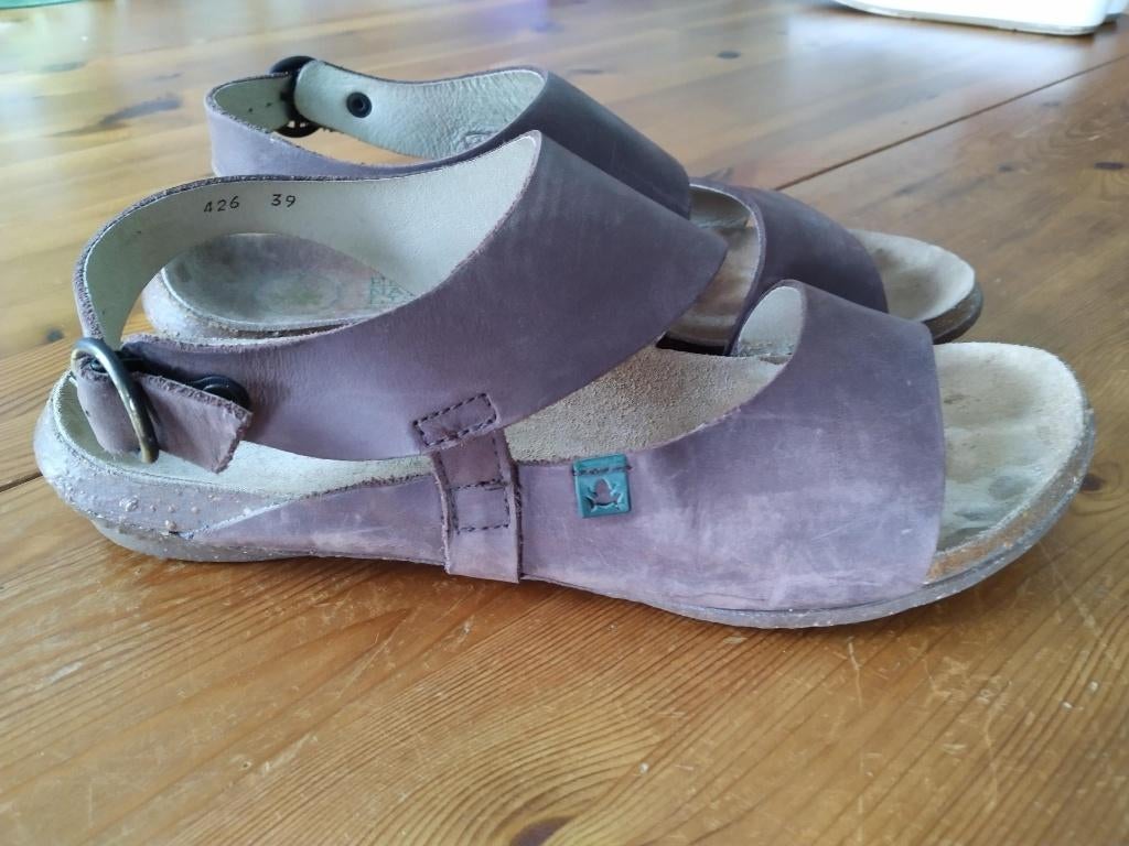 Sandales El Naturalista - taille 39 - parfait état, Vêtements | Femmes, Enlèvement ou Envoi, Brun, Sandales et Mûles, Comme neuf