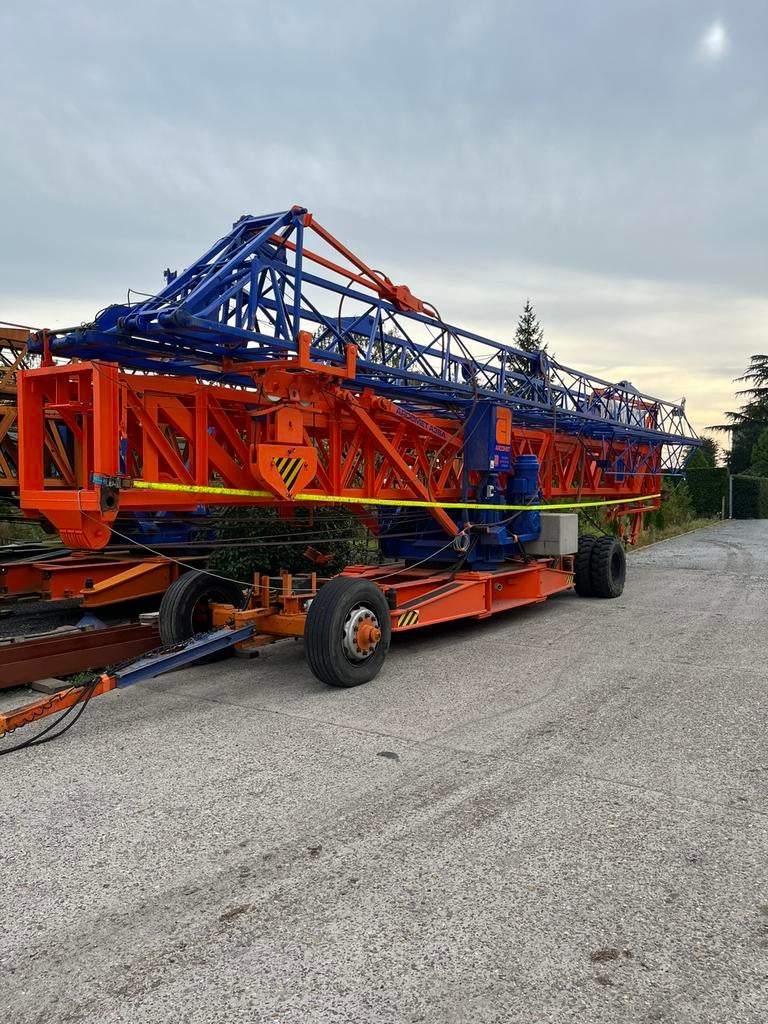 Arcomet bouwkranen te huur, Ophalen of Verzenden, Kraan
